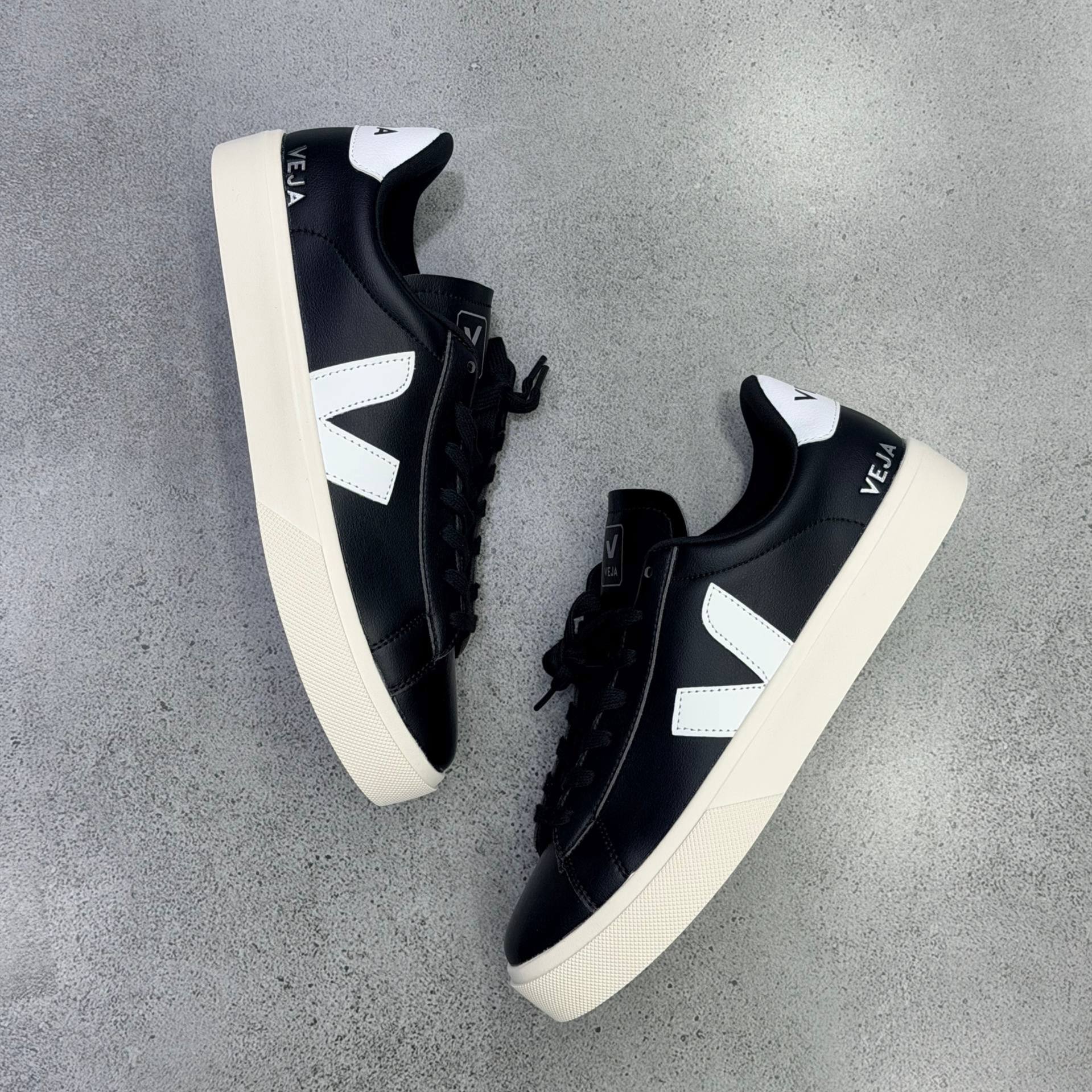 ونس وجا کمپو مشکی سفید Veja Campo Leather Black White