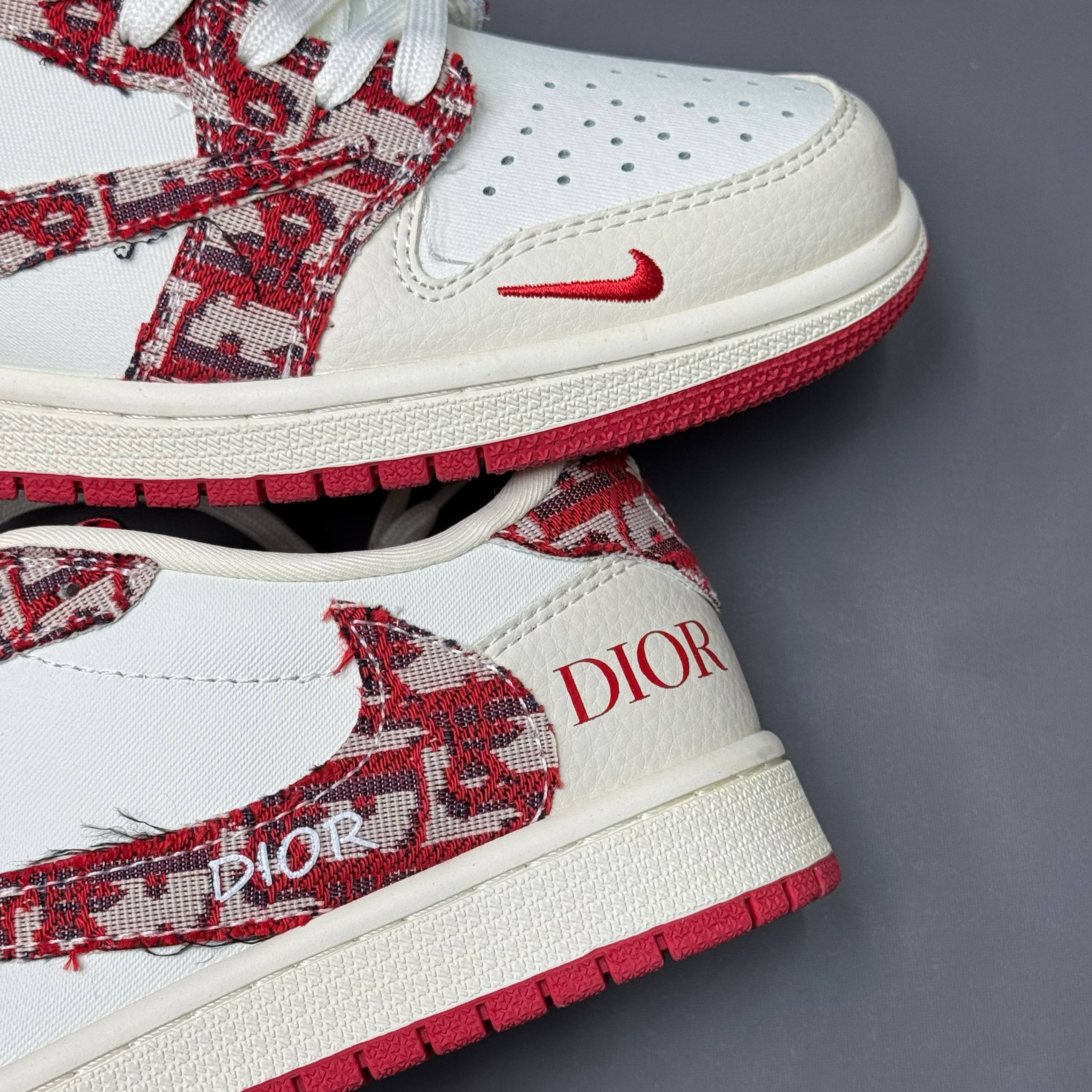 نایک جردن ترویس