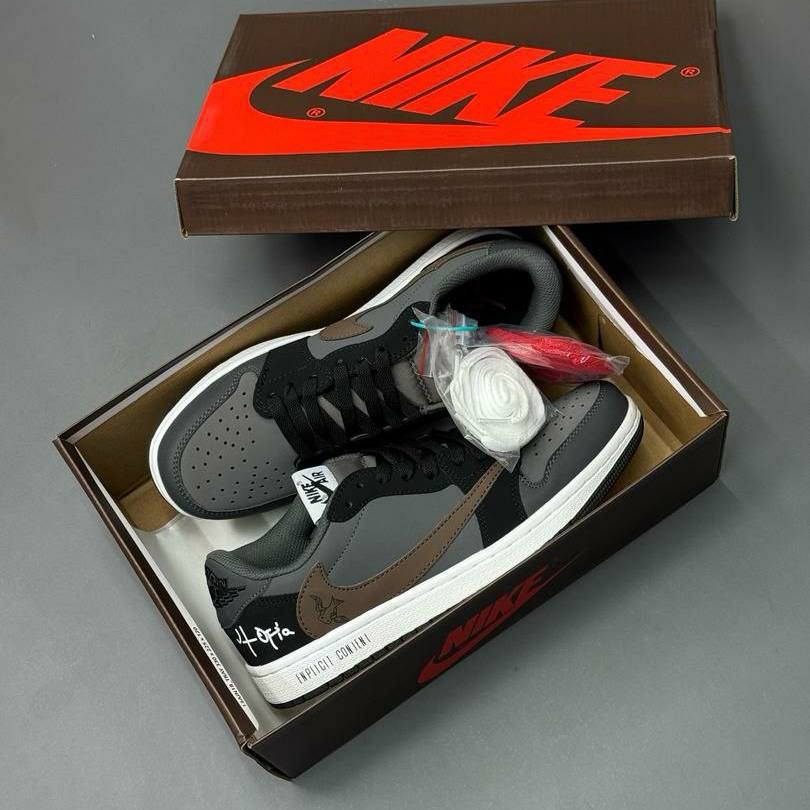 نایک جردن ترویس