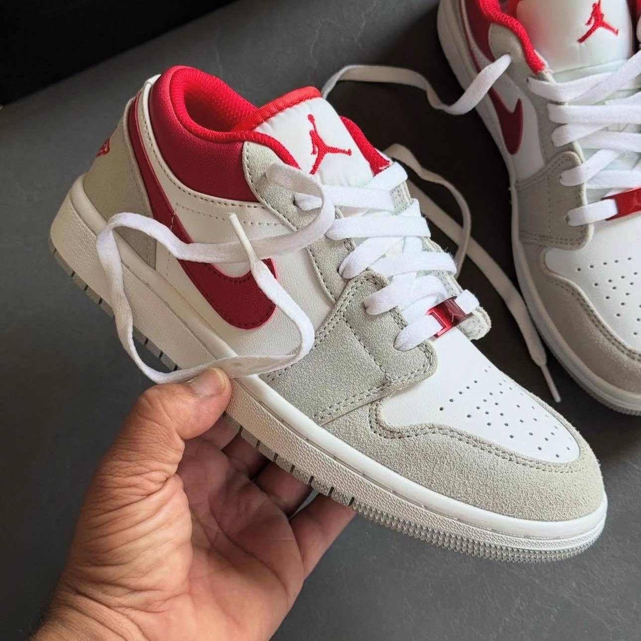 ایر جردن وان اسموک گری رد Nike Air Jordan 1 Low Light Smoke Grey Gym Red
