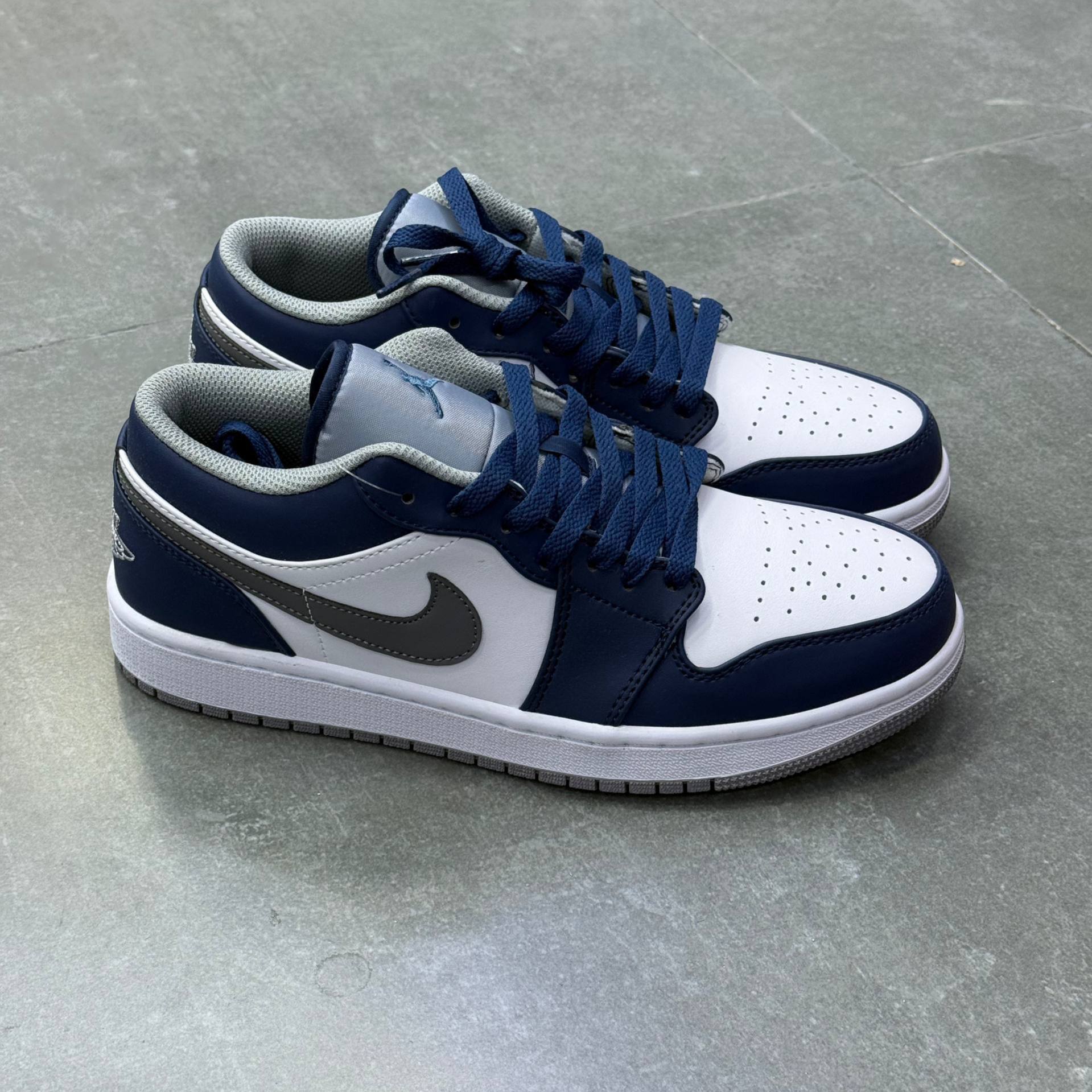 ایر جردن وان لو 