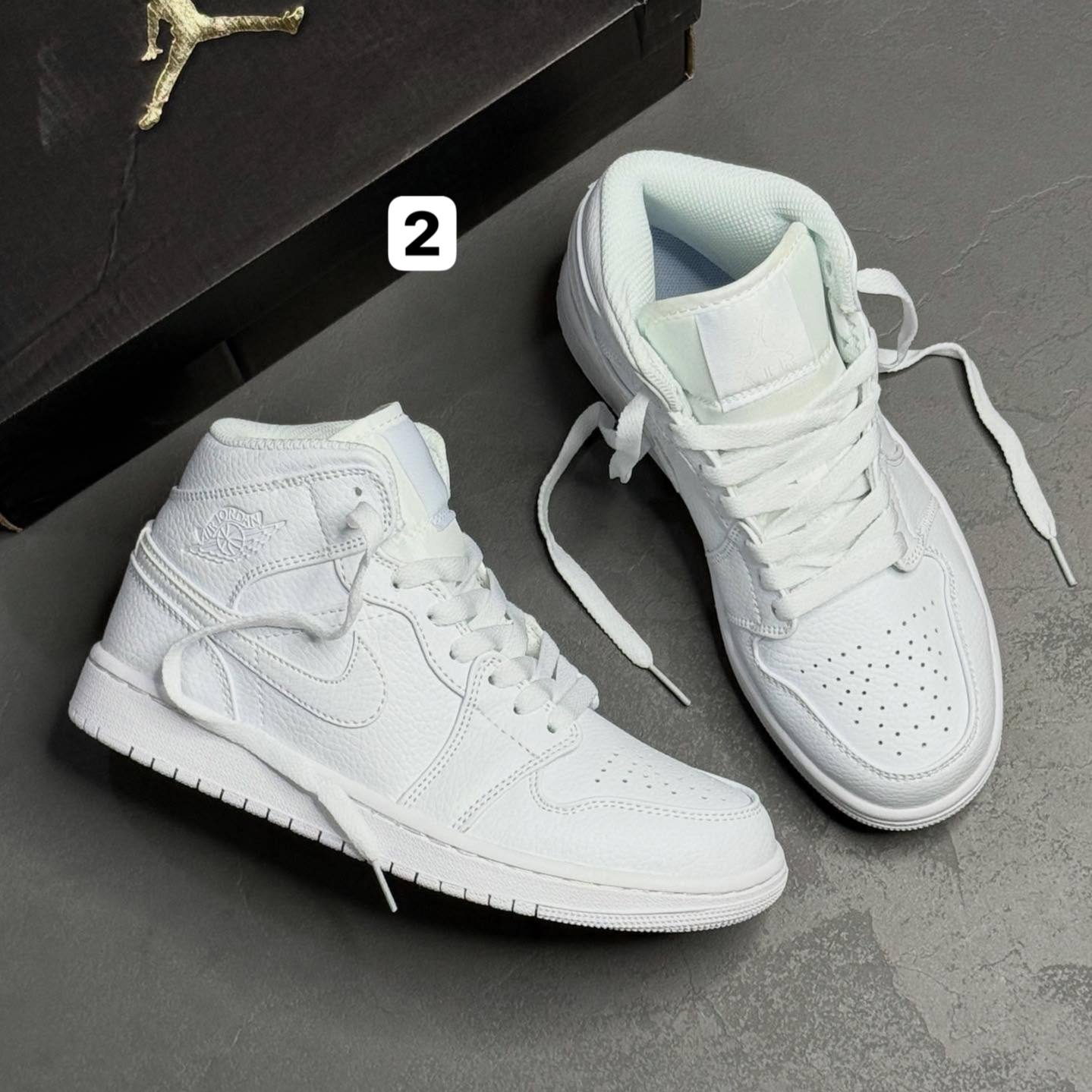 نایک ایر جردن وان تمام سفیدNike Air Jordan One 