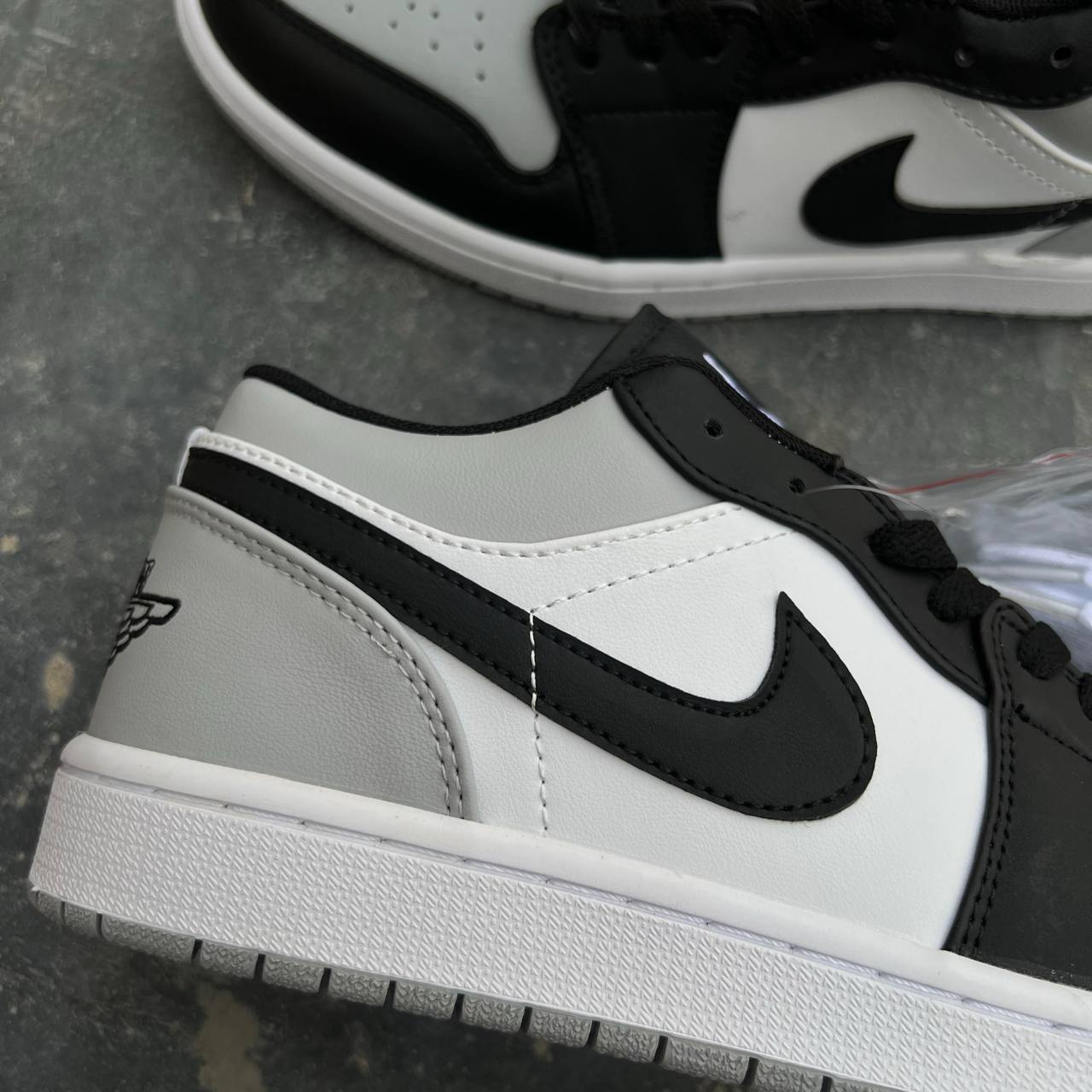 نایک ایر جردن وان لو شادو