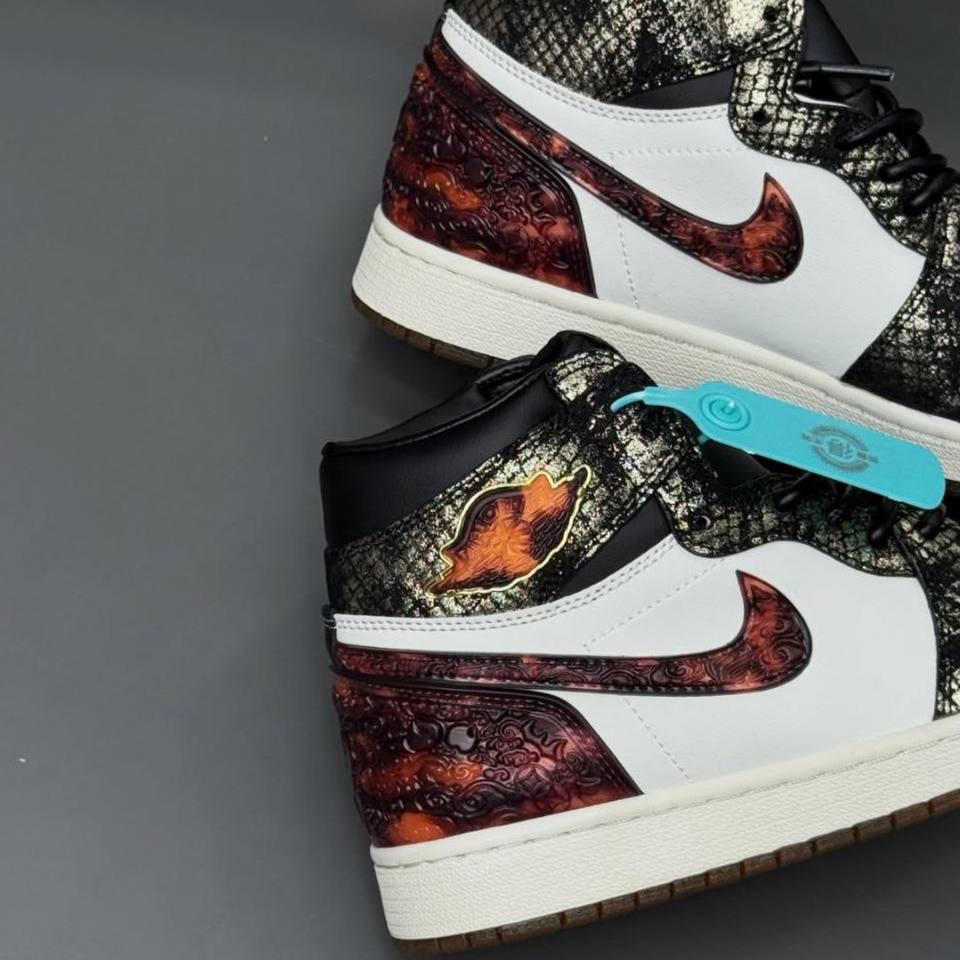 نایک جردن وان ساقدار یر آف د اسنک Air Jordan 1 High OG Xuanwu