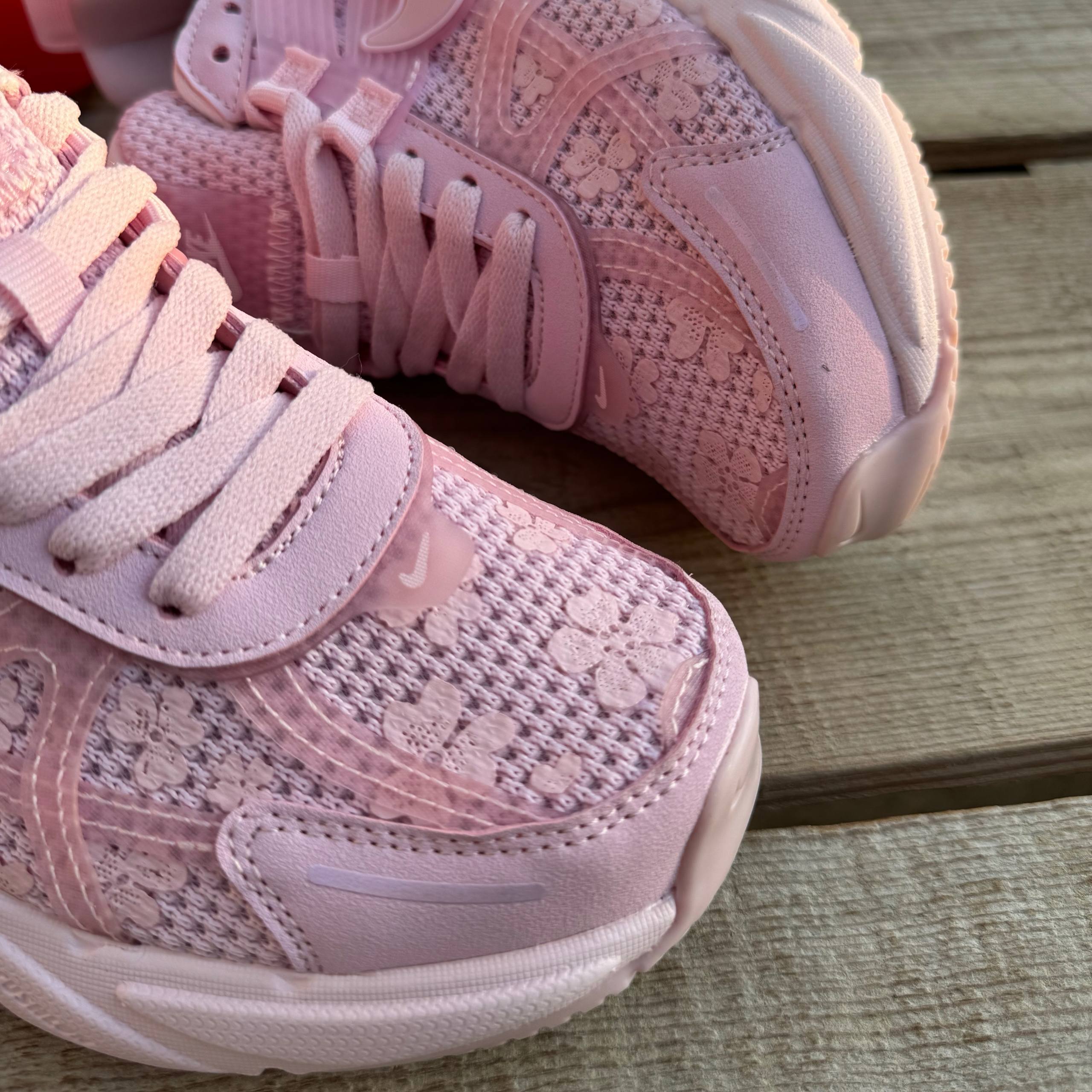 نایک وی تو کی ران صورتی Nike V2K Run 