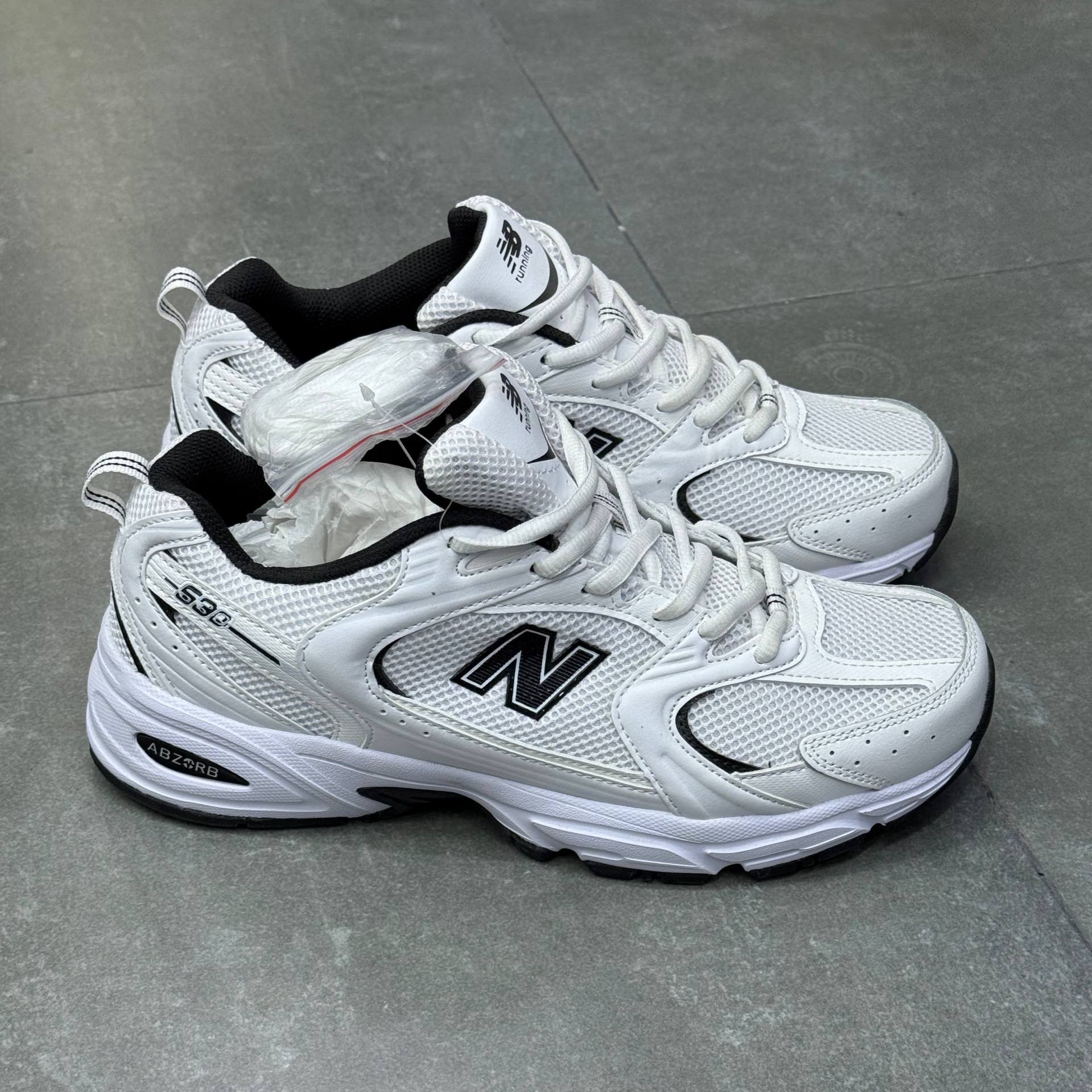 نیوبالانس ۵۳۰ new balance530