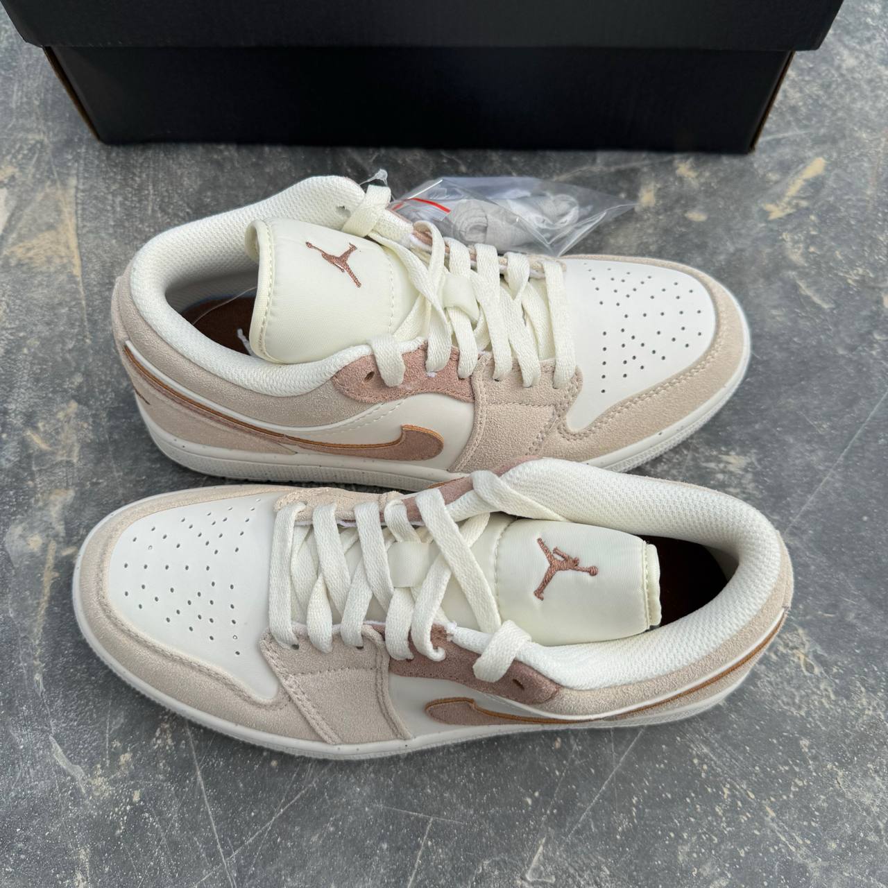 ایر جردن وان لایت براون